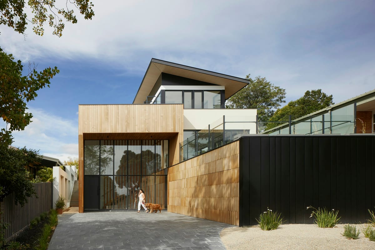 The Architecture of Light: Circadian Lighting in High-End Residences